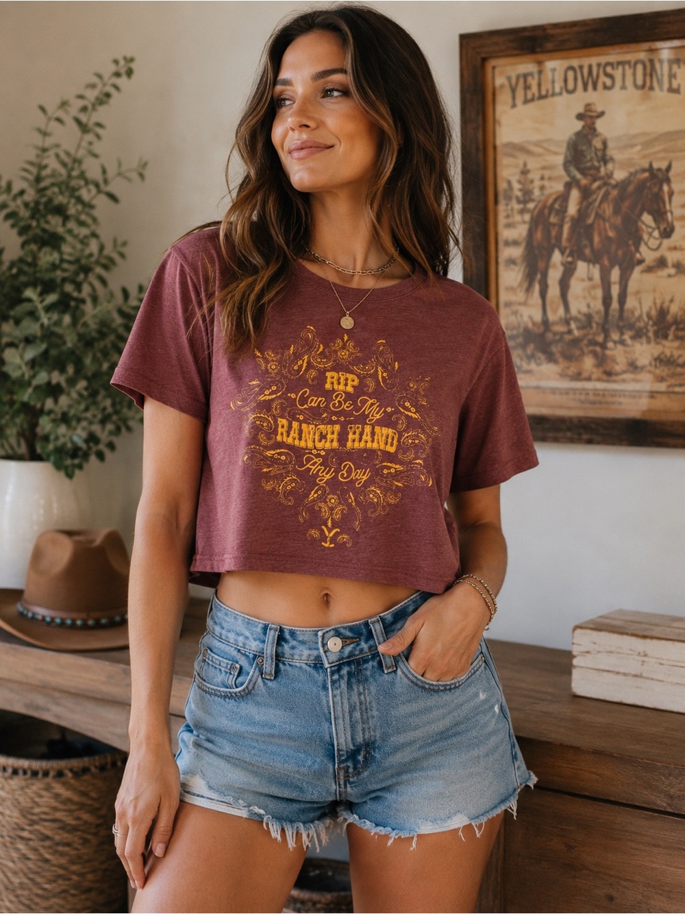 Wrangler x Yellowstone Ranch Hand Cropped Graphic Tee – Size M